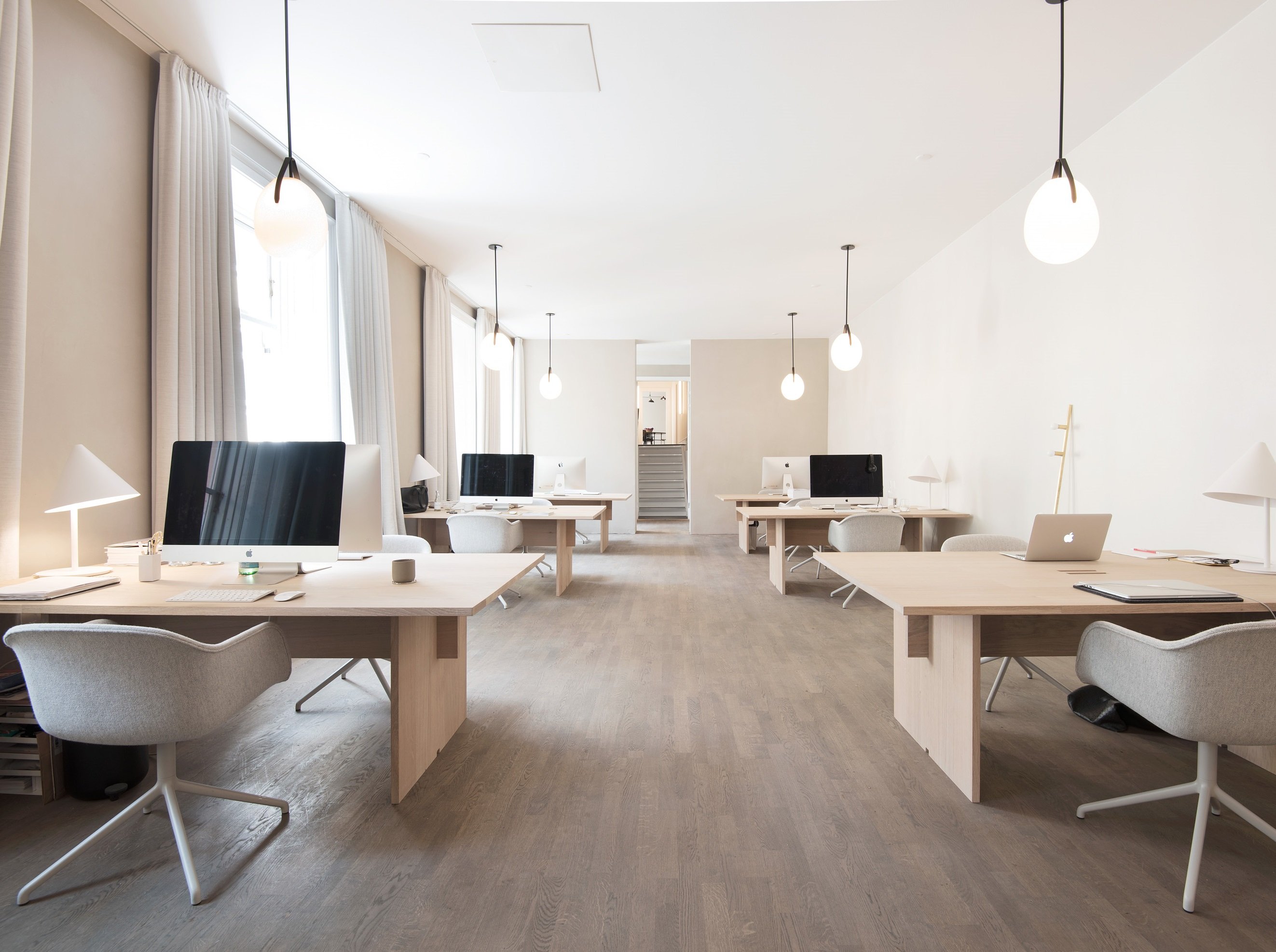 Lichtplanung Arbeitsplatz Büro Muuto